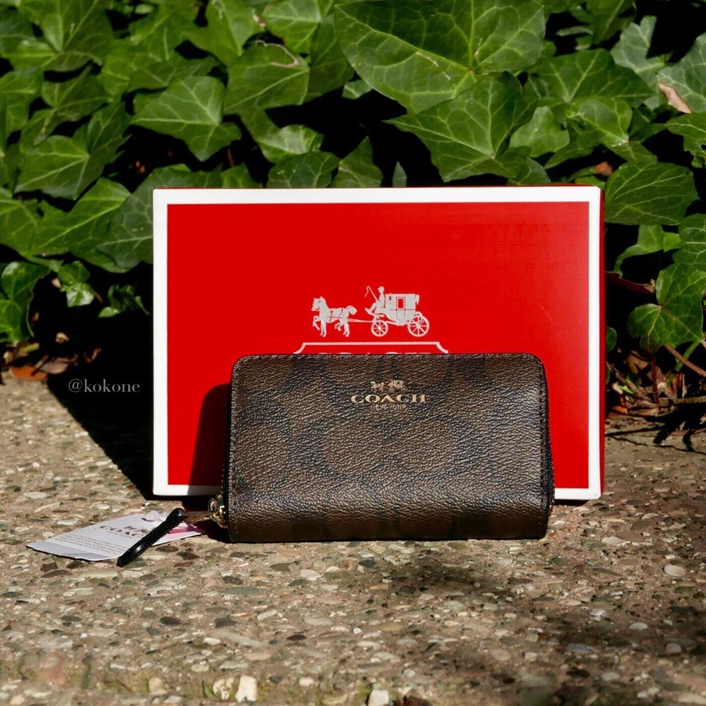 Coach Small Double Zipper Coin Case/Card Wallet